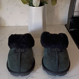 UGG Slippers For Women